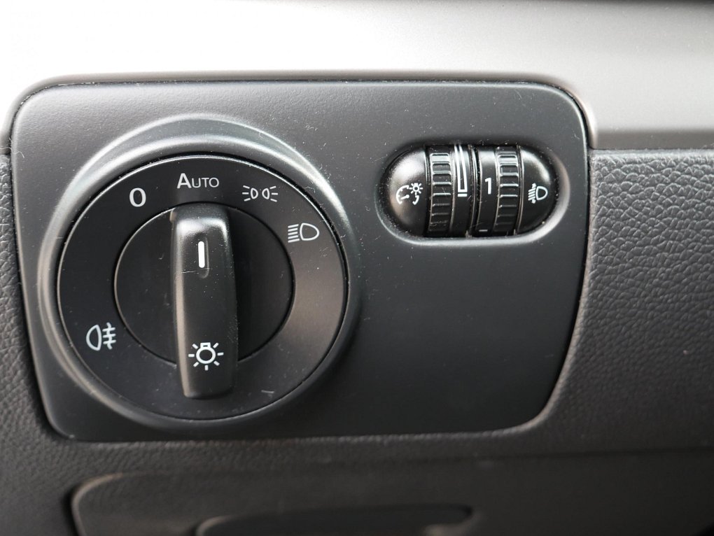 Volkswagen Golf 1.6 TDi  VI