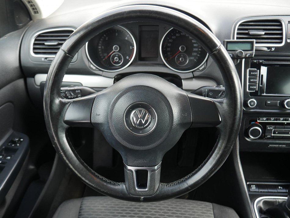 Volkswagen Golf 1.6 TDi  VI