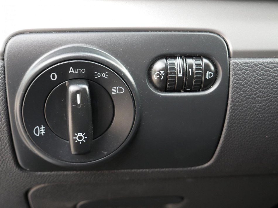 Volkswagen Golf 1.6 TDi  VI