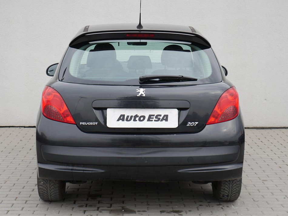 Peugeot 207 1.4i 