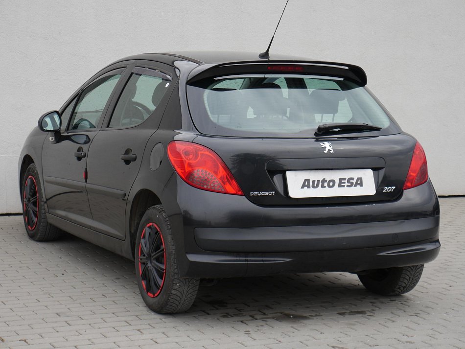 Peugeot 207 1.4i 