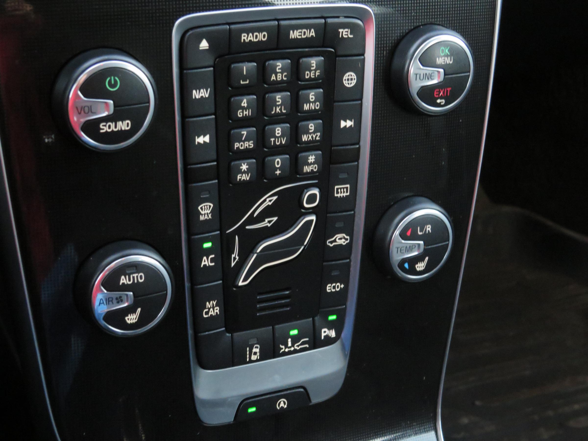 Volvo V40, 2018 - pohled č. 17