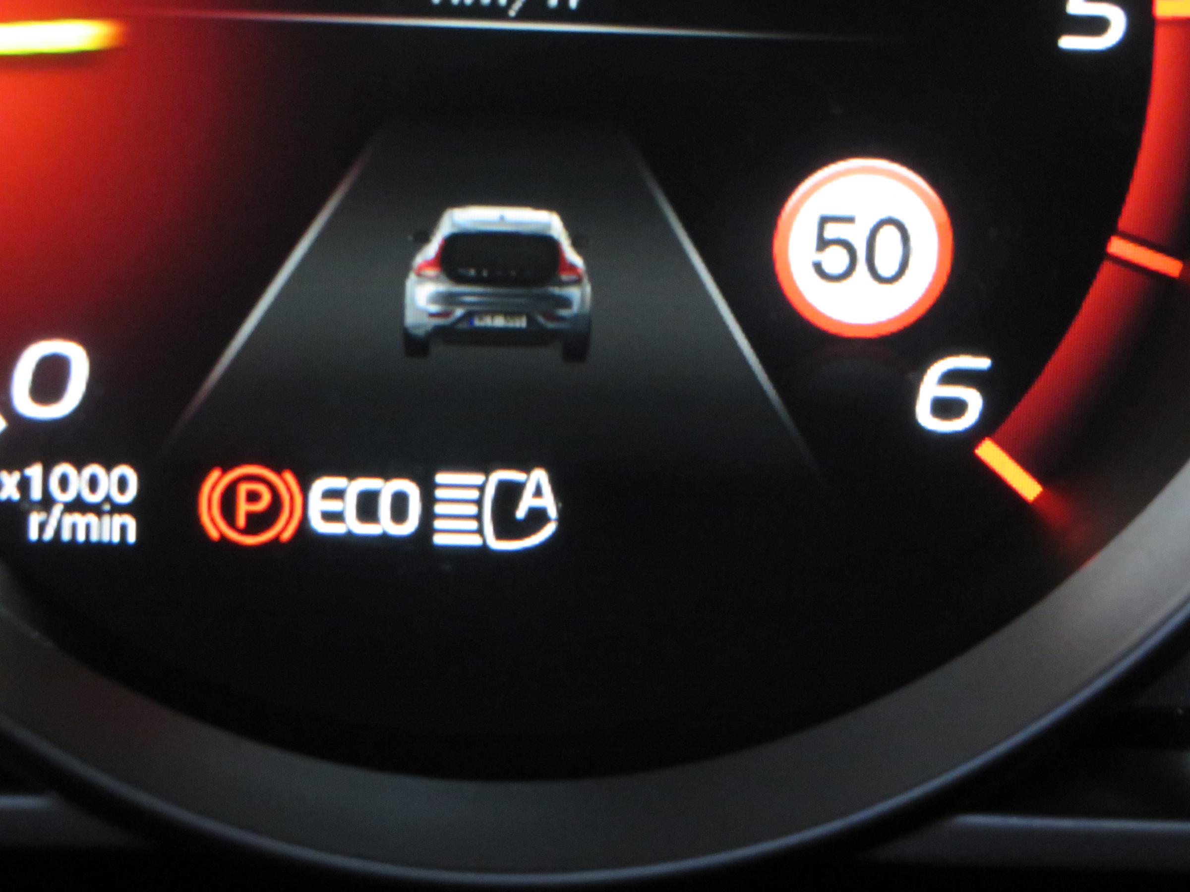 Volvo V40, 2018 - pohled č. 23