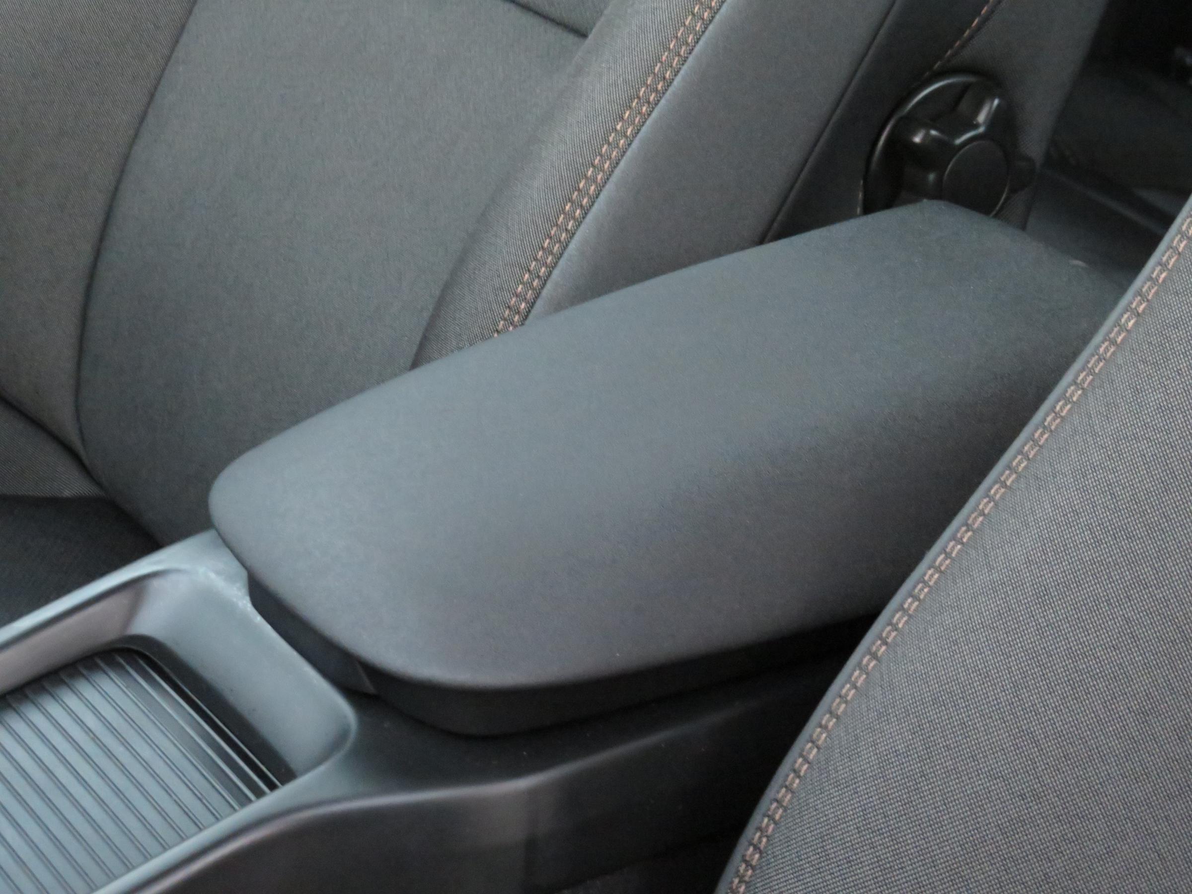 Volvo V40, 2018 - pohled č. 26