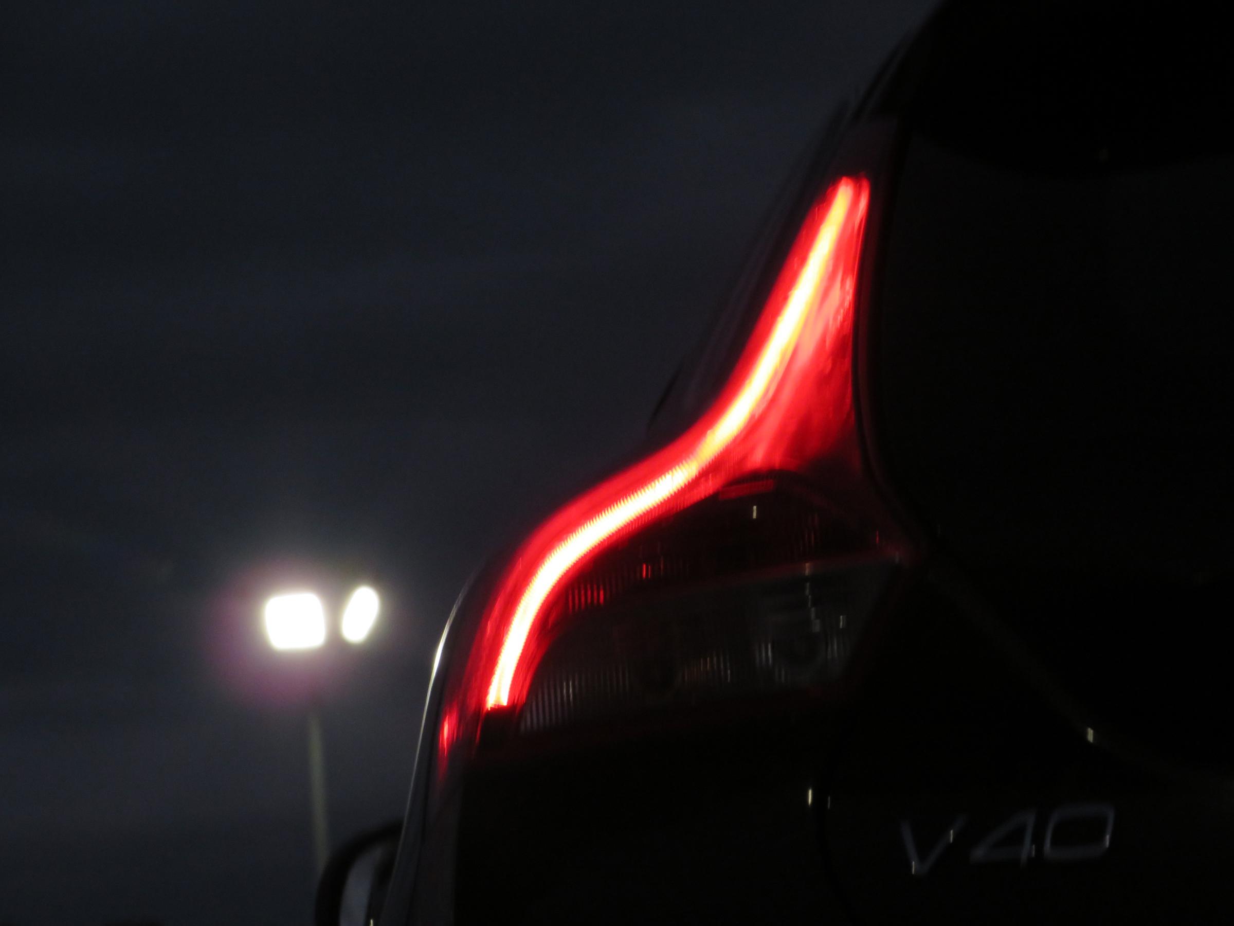 Volvo V40, 2018 - pohled č. 30