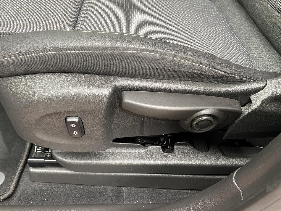 Opel Crossland 1.2 T Elegance