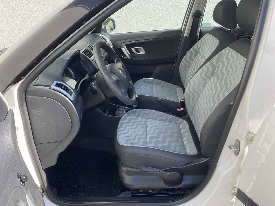 Škoda Fabia II 1.2i Ambiente