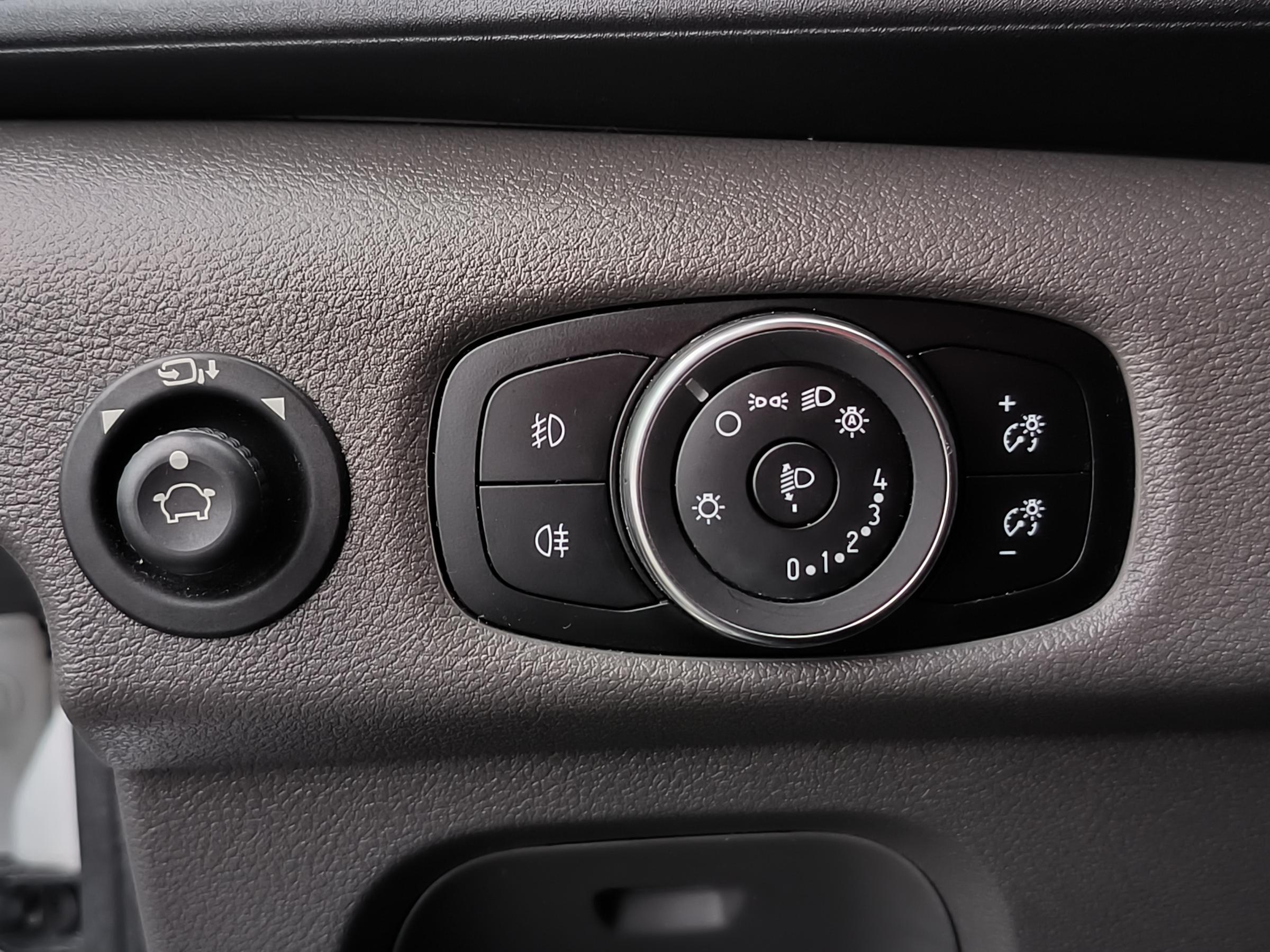 Ford Transit, 2021 - pohled č. 23