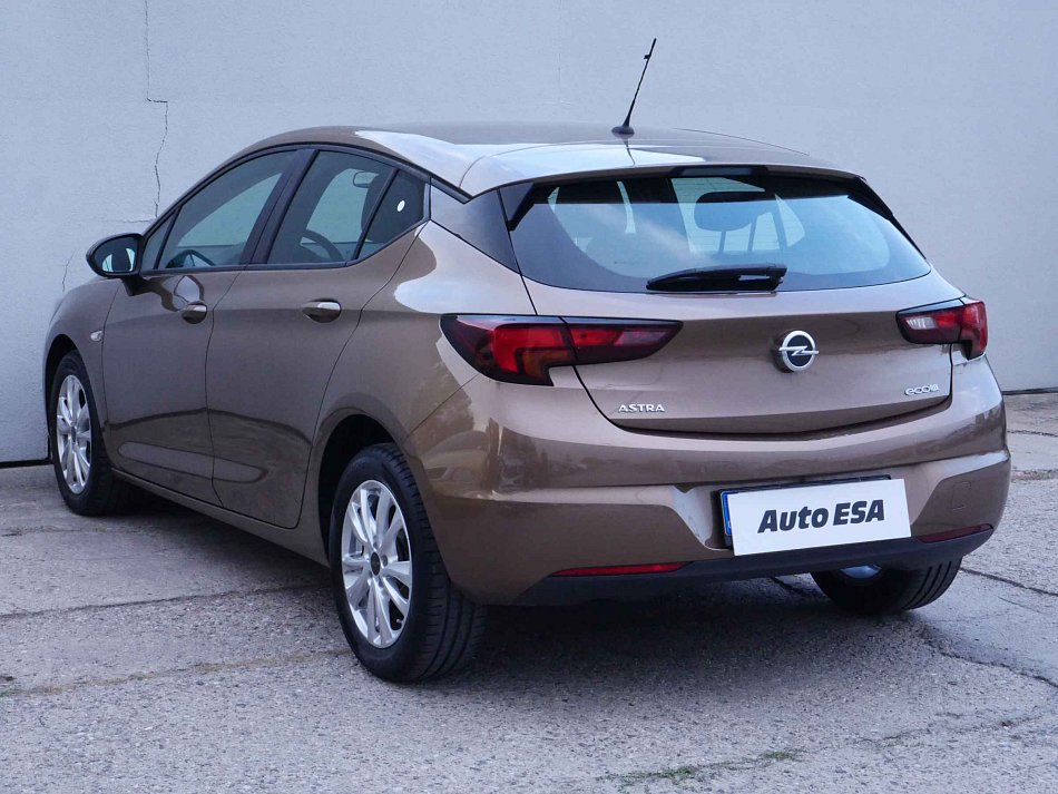 Opel Astra 1.0 Turbo 