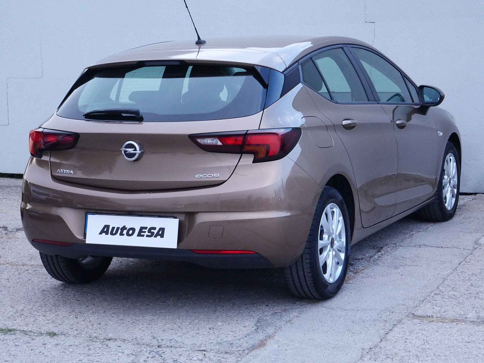 Opel Astra 1.0 Turbo 
