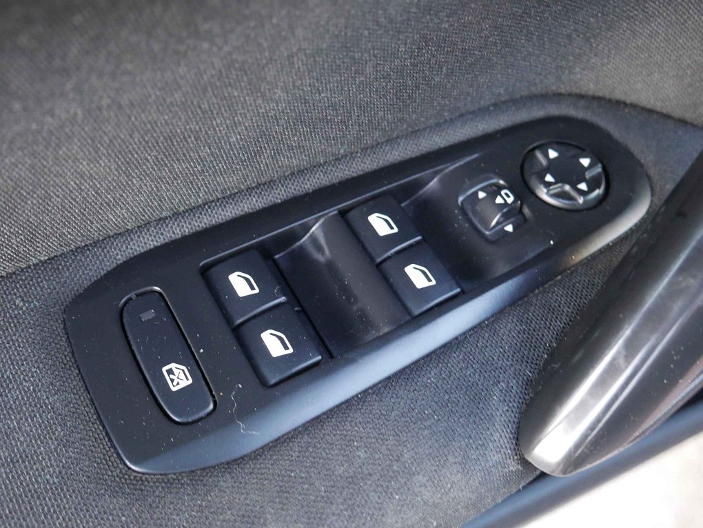 Peugeot 308 1.6 HDi 