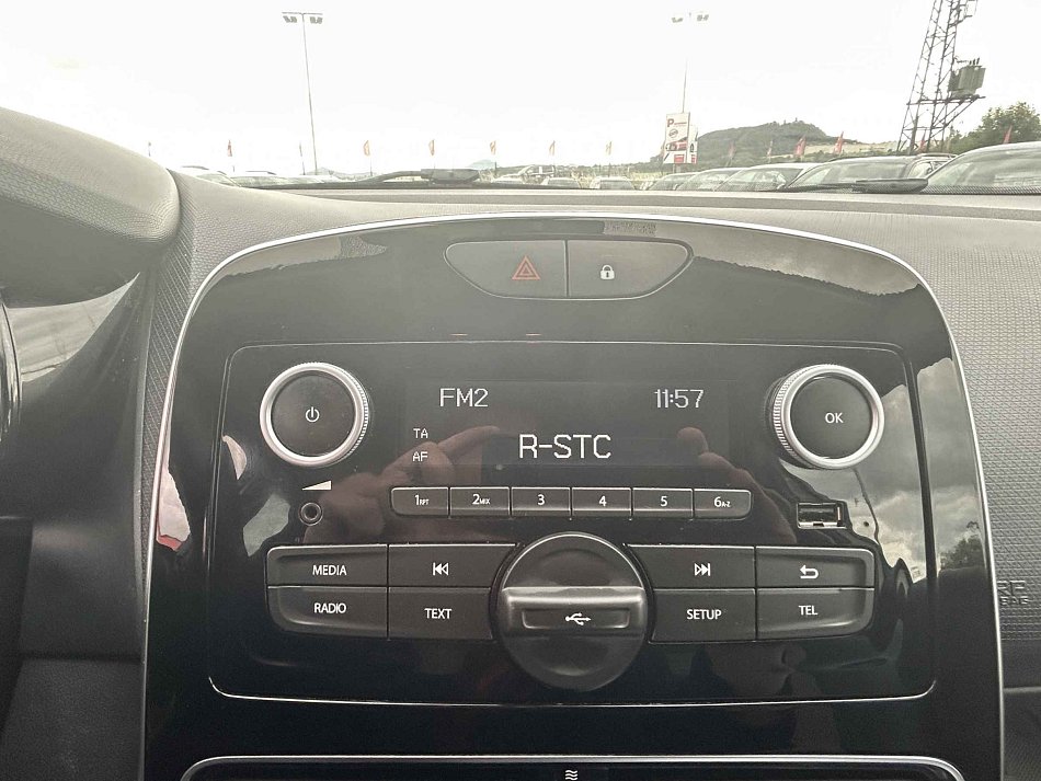 Renault Clio 1.2i 