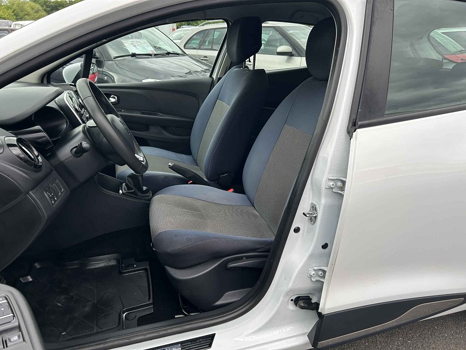 Renault Clio 1.2i 