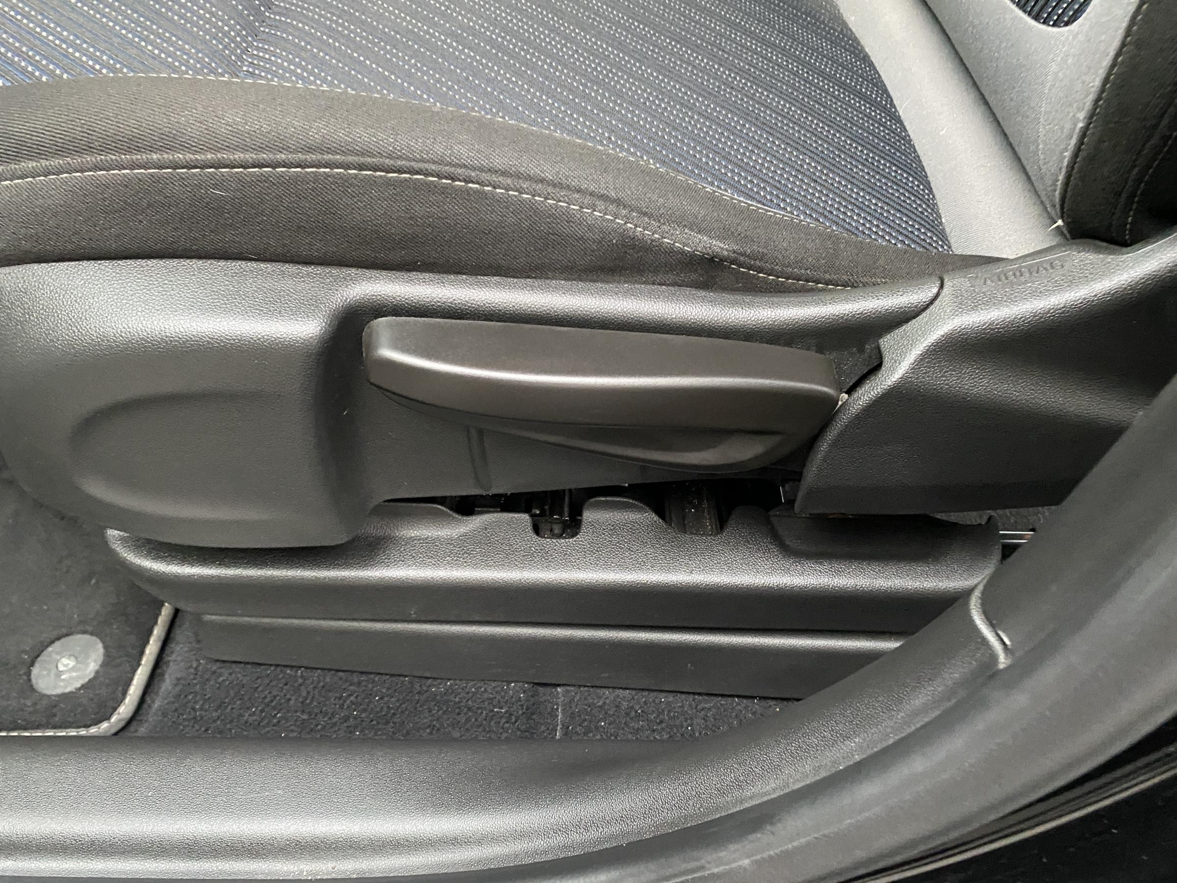 Vauxhall Crossland X, 2019 - pohled č. 14