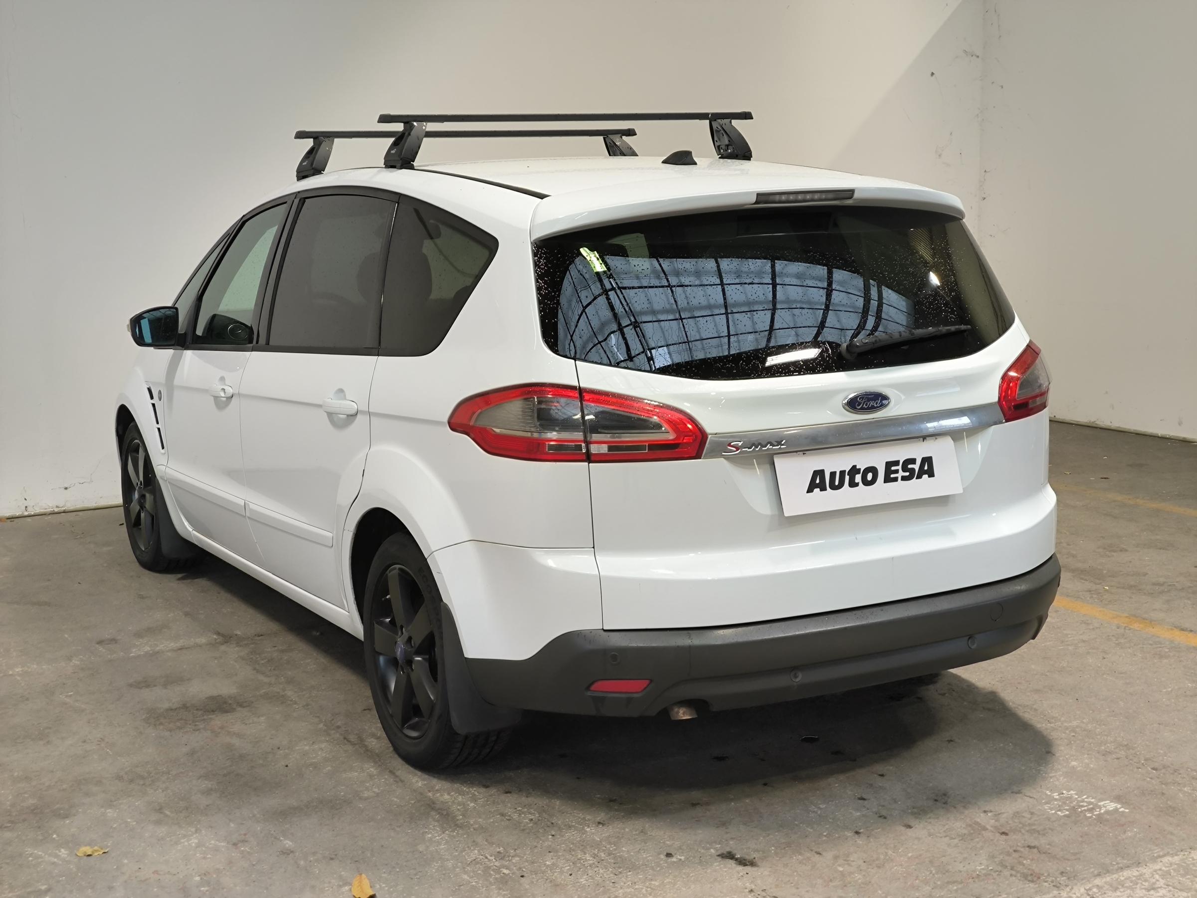 Ford S-MAX, 2014 - pohled č. 4