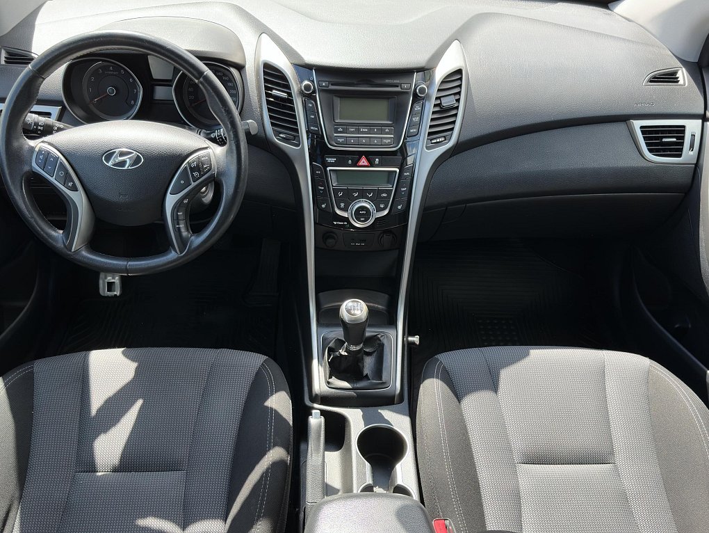 Hyundai I30 1.6i 