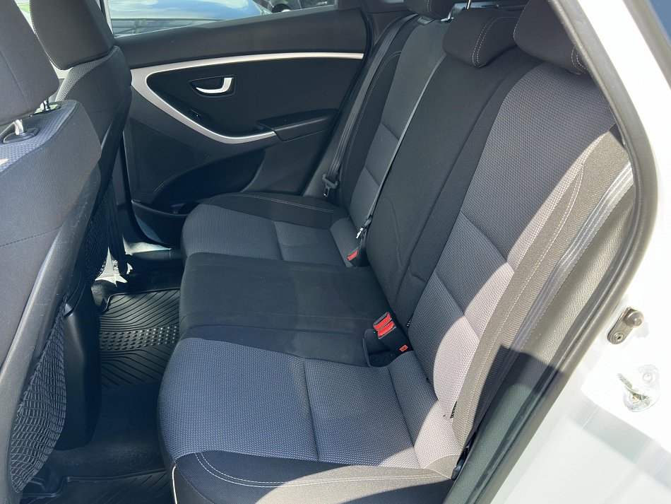 Hyundai I30 1.6i 
