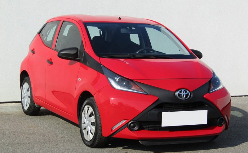 Toyota Aygo 1.0 VVT-i X-play