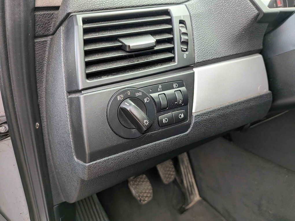 BMW X3 2.0 i  xD
