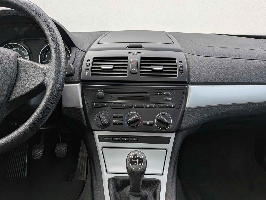BMW X3 2.0 i  xD