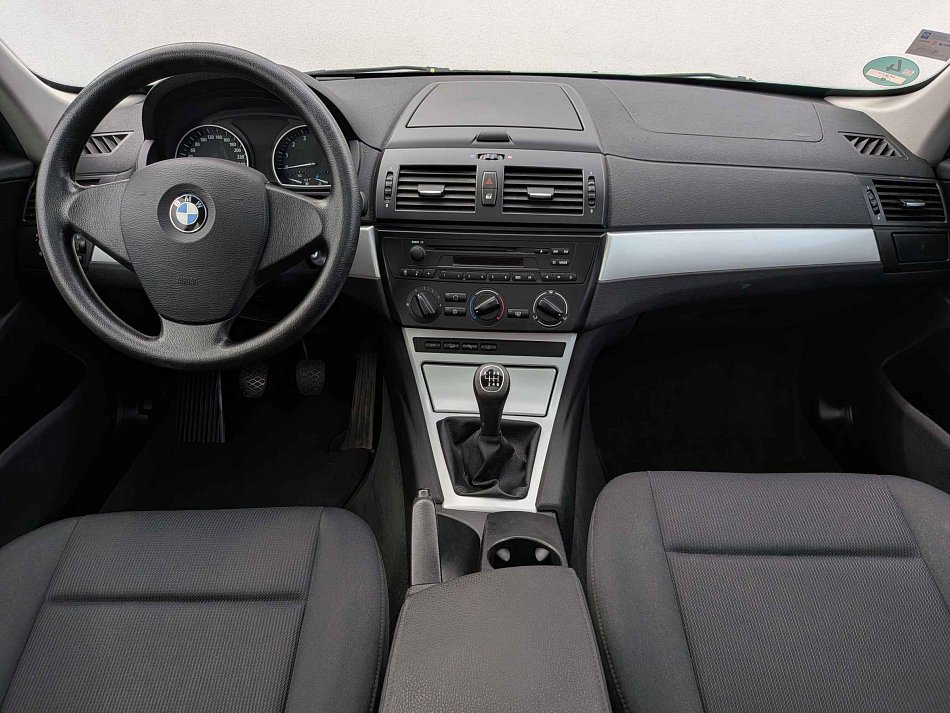 BMW X3 2.0 i  xD