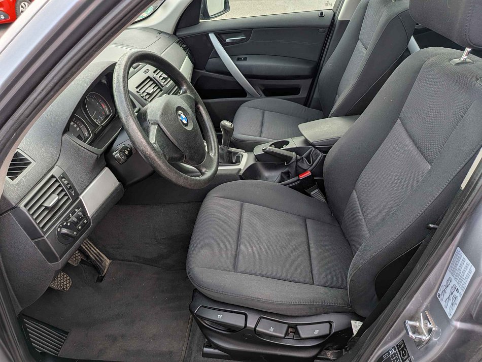 BMW X3 2.0 i  xD