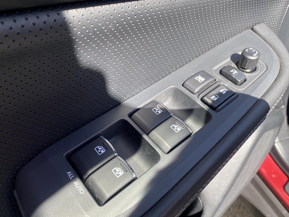 Subaru Outback 2.5 i  4x4