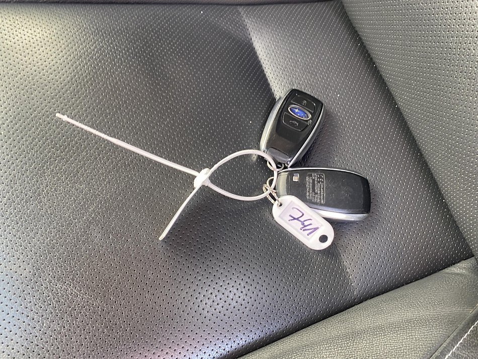 Subaru Outback 2.5 i  4x4