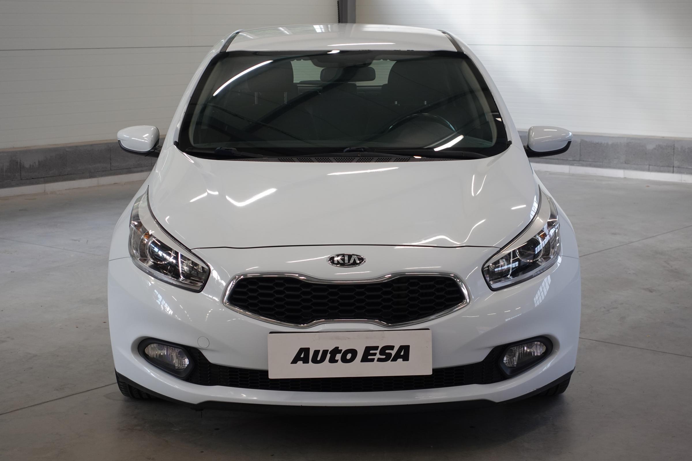 Kia Cee´d, 2014 - pohled č. 2