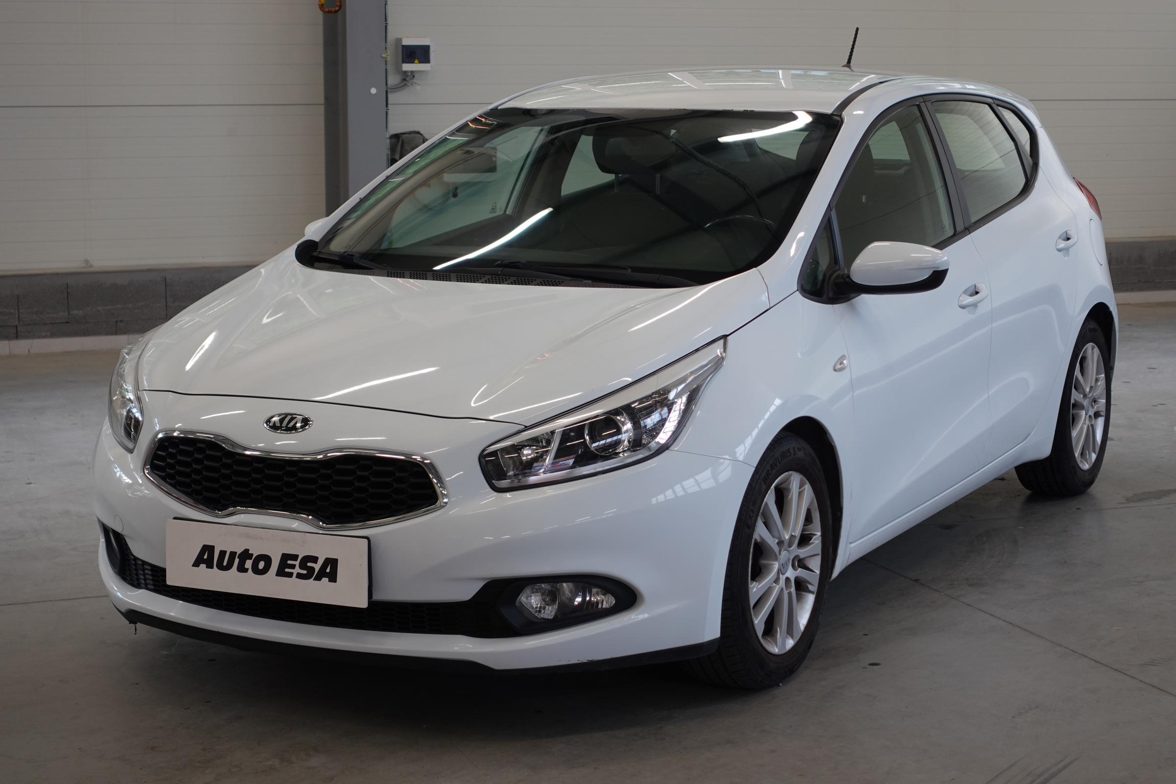 Kia Cee´d, 2014 - pohled č. 3