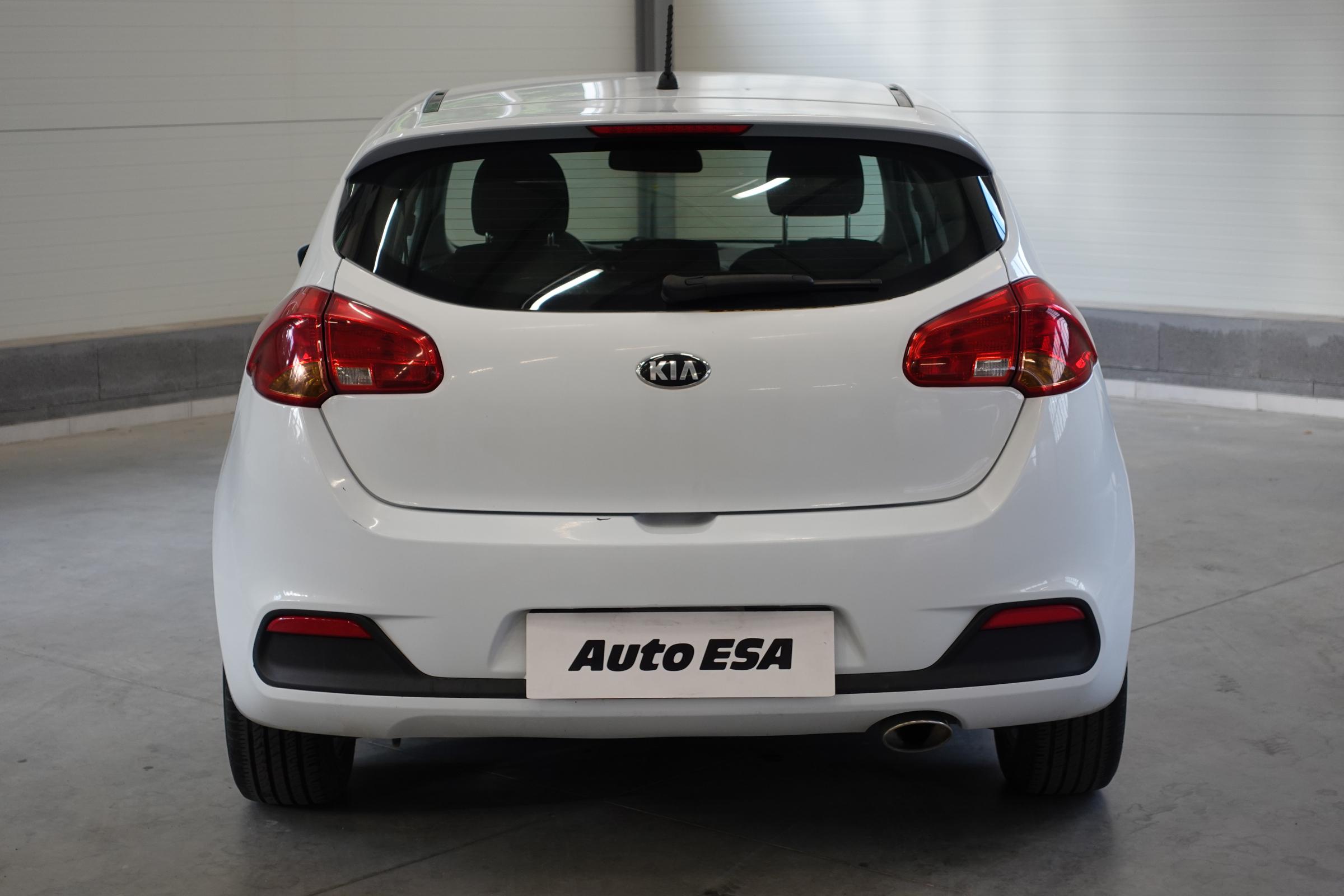 Kia Cee´d, 2014 - pohled č. 5
