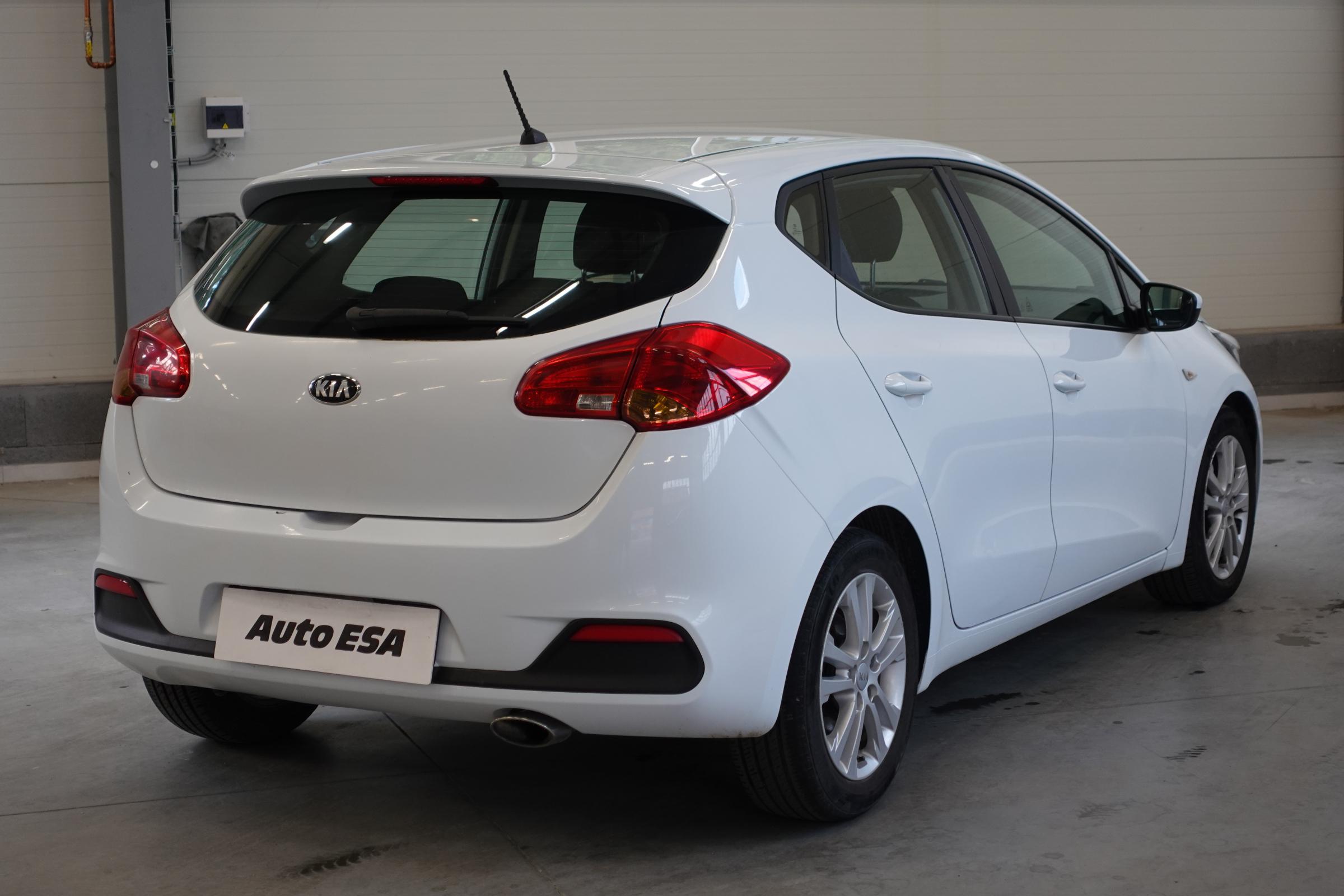 Kia Cee´d, 2014 - pohled č. 6