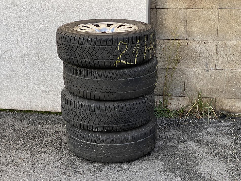 Dacia Duster 1.2TCe Blackshadow