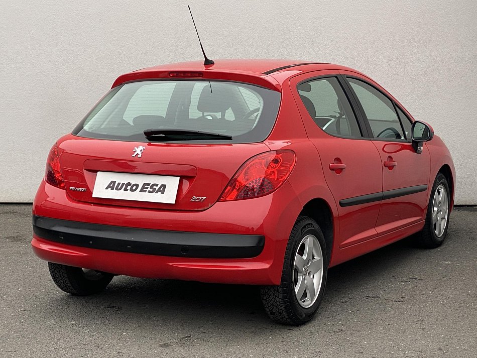Peugeot 207 1.4i 