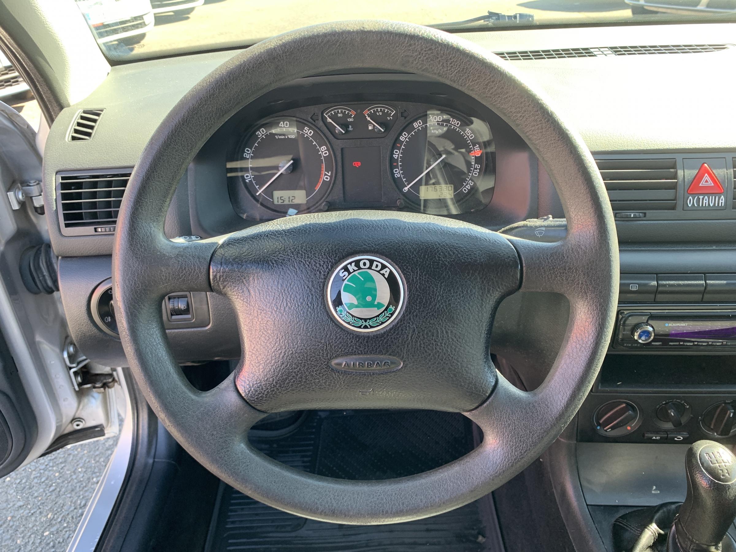 Škoda Octavia, 2009 - pohled č. 13
