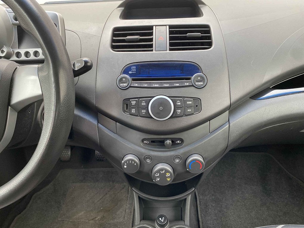 Chevrolet Spark 1.0i 