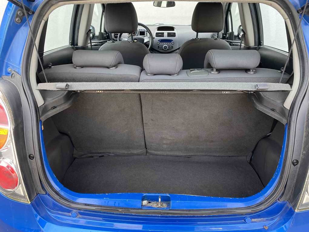 Chevrolet Spark 1.0i 