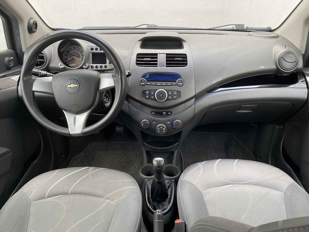 Chevrolet Spark 1.0i 