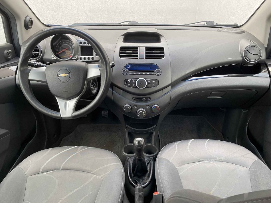 Chevrolet Spark 1.0i 