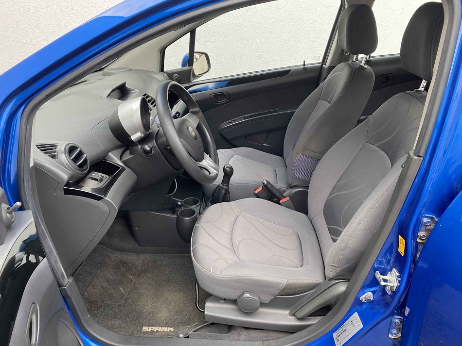 Chevrolet Spark 1.0i 