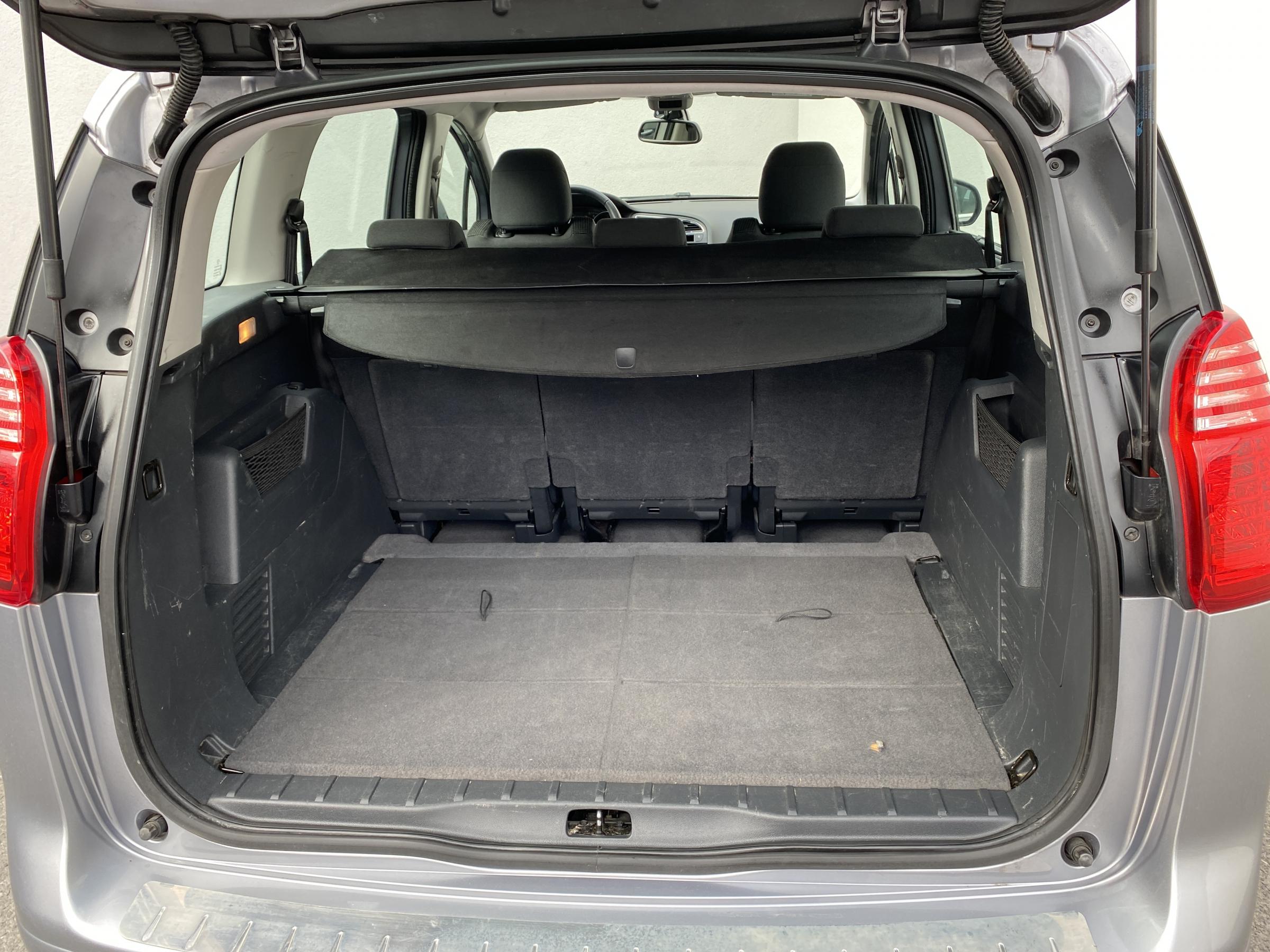 Peugeot 5008, 2014 - pohled č. 7