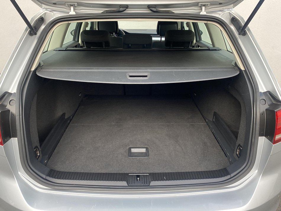 Volkswagen Passat 1.6 TDI 