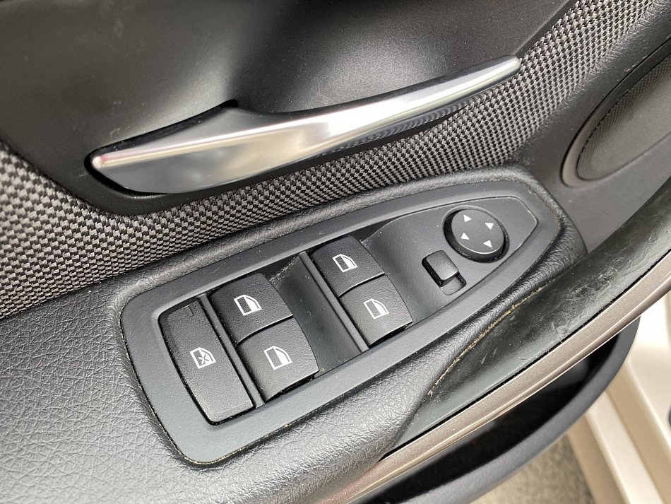 BMW Řada 3 2.0 D Modern 320d xDrive