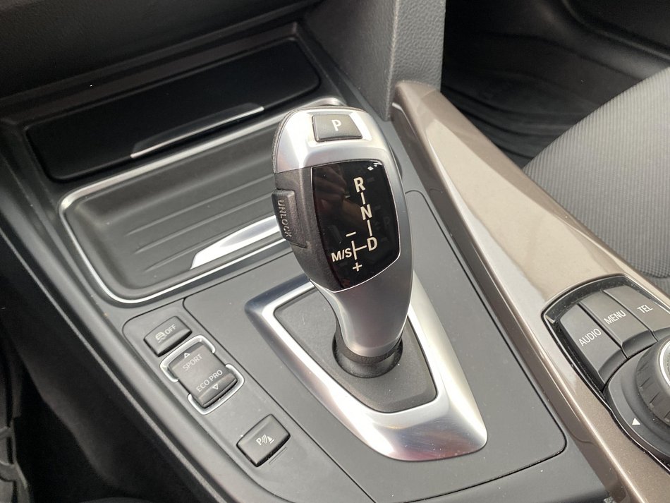 BMW Řada 3 2.0 D Modern 320d xDrive