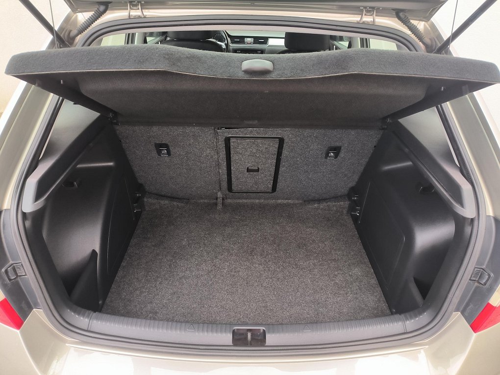Škoda Rapid 1.2 TSi Ambition Spaceback