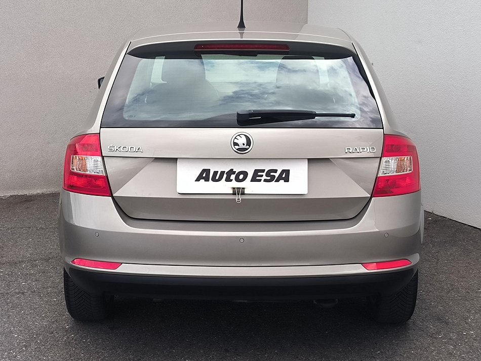 Škoda Rapid 1.2 TSi Ambition Spaceback