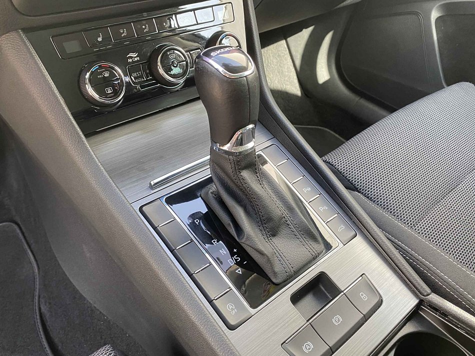 Škoda Superb III 2.0 TDi Style