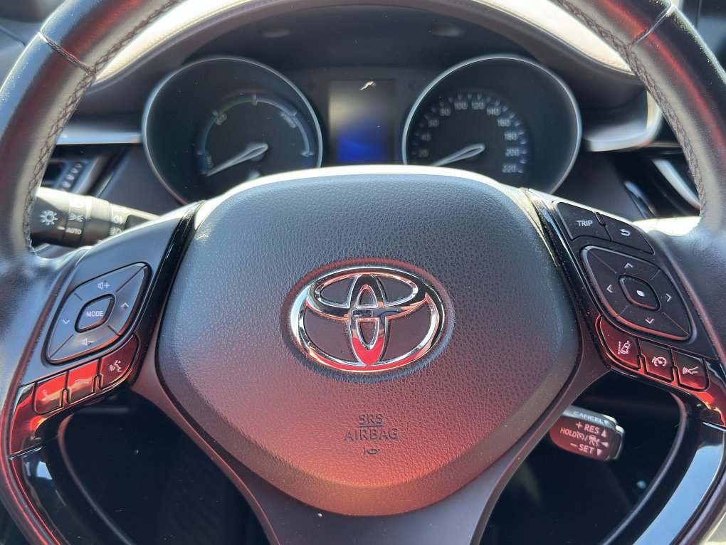 Toyota C-HR 1.8i 