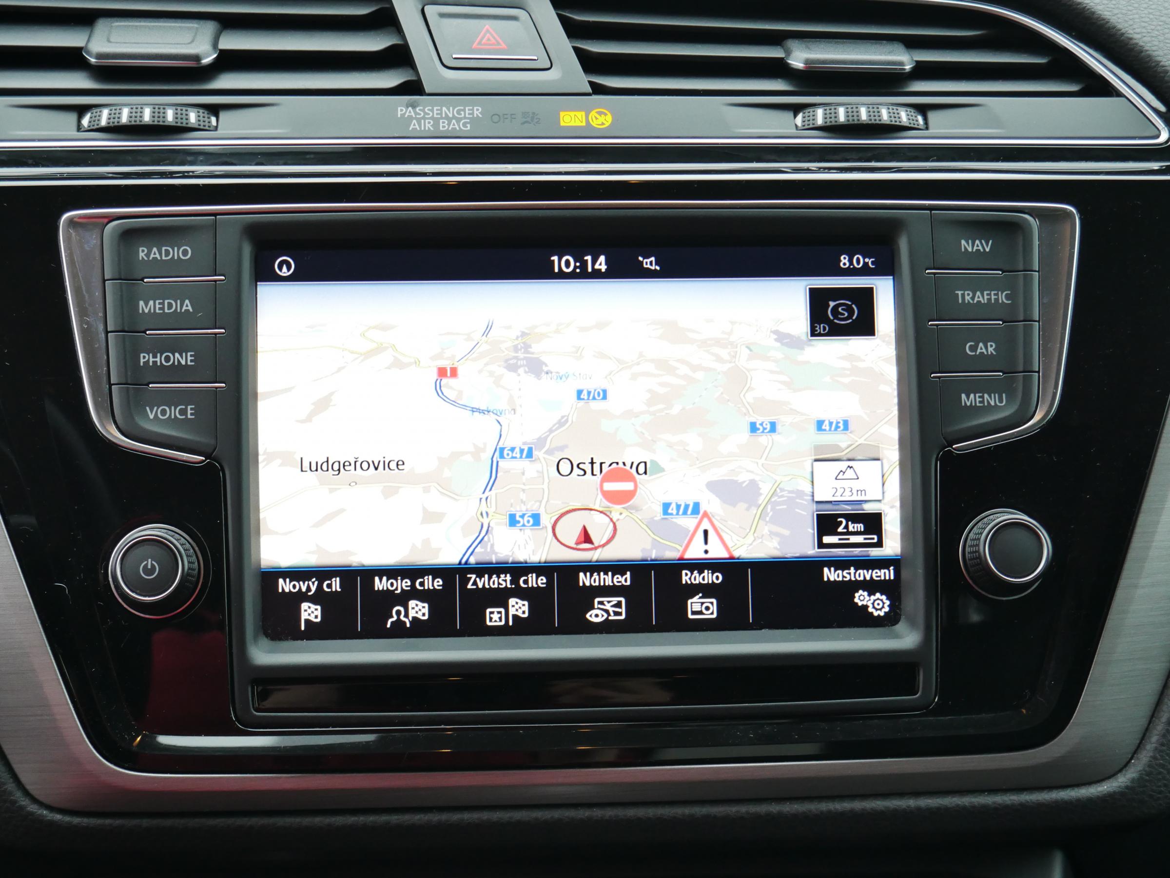 Volkswagen Touran, 2016 - pohled č. 12