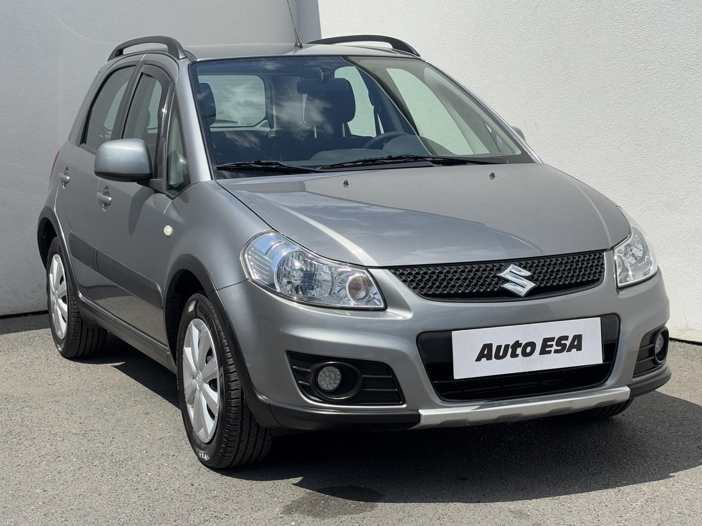 Suzuki SX4, 2013 - celkový pohled